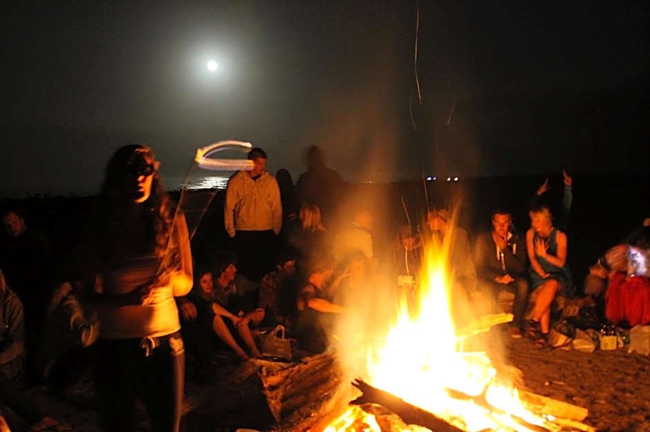Bazils hostel & Surf School