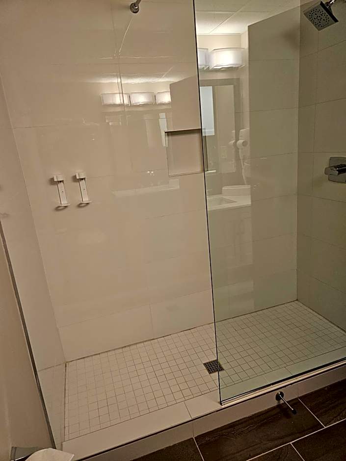 Super 8 by Wyndham Spruce Grove