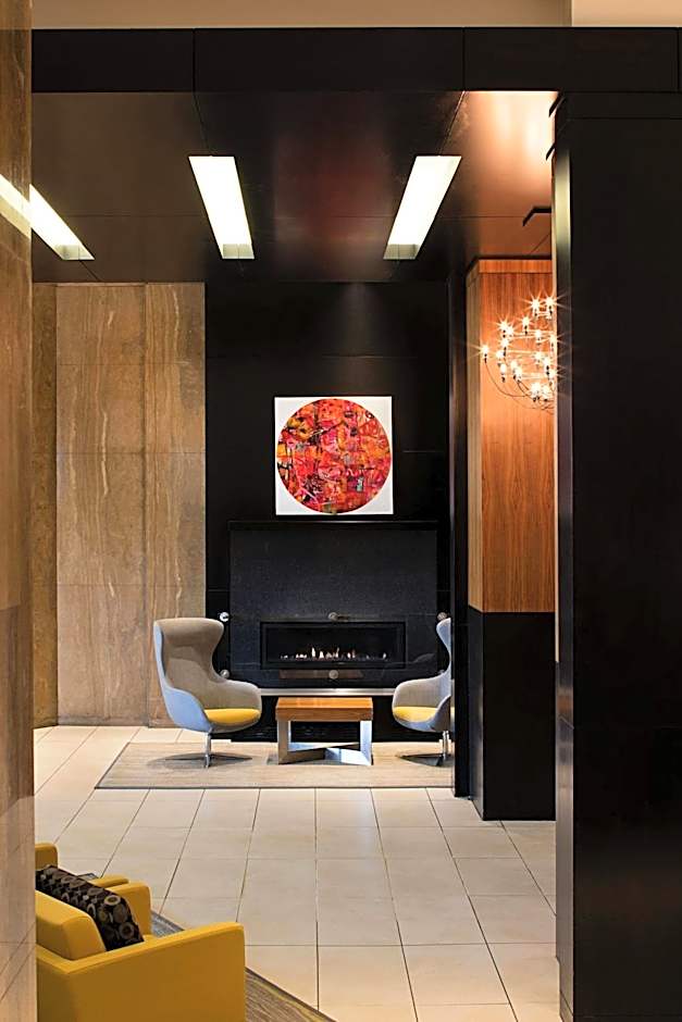 Delta Hotels by Marriott Edmonton South Conference Centre