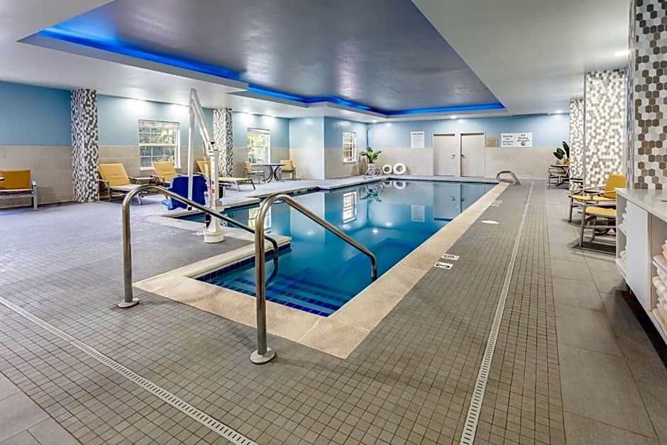 Holiday Inn Express & Suites Williamsburg By IHG