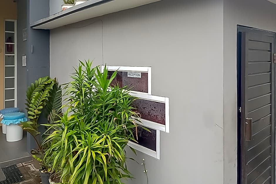 Our Home Syariah Semarang Mitra By Reddoorz – Pedurungan, IA