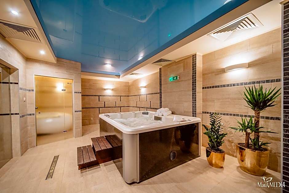 Karpacki & SPA - blisko wyciągu, Restauracja, Sala Zabaw, Bar 24h