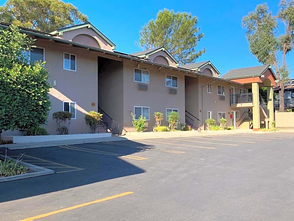 Olive Tree Inn & Suites