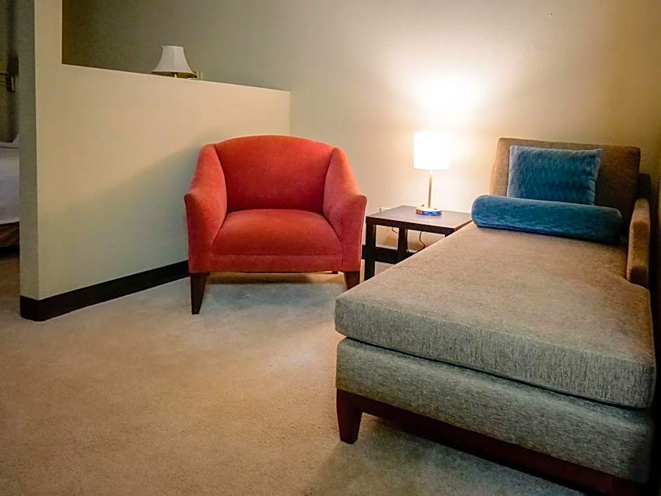 Travelodge by Wyndham St. Louis