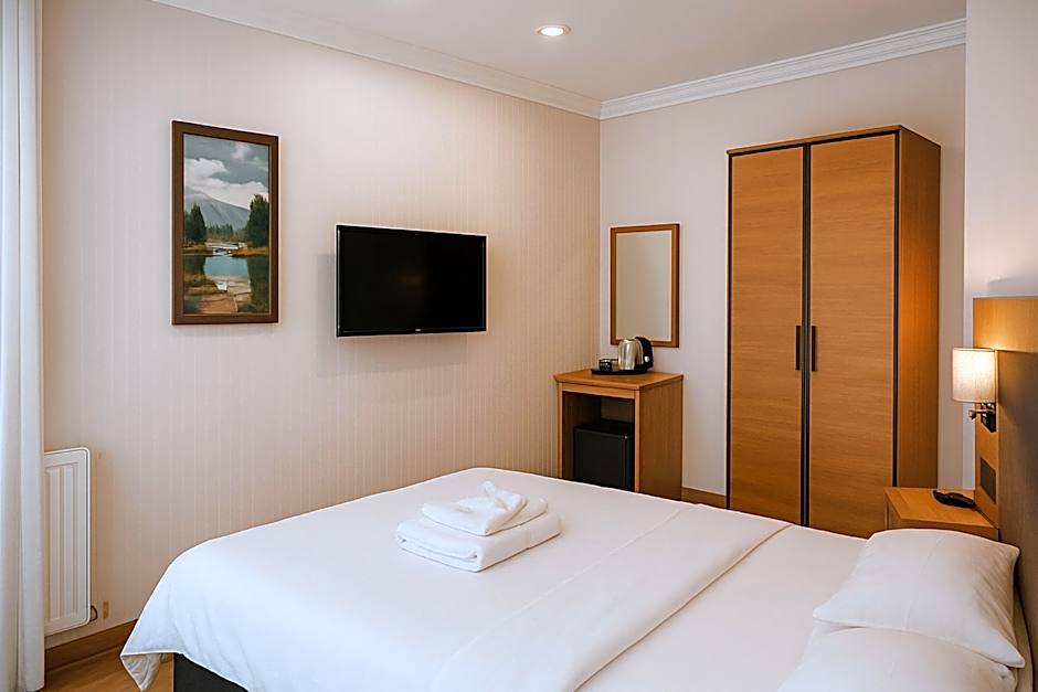 Orange Hotel & Spa