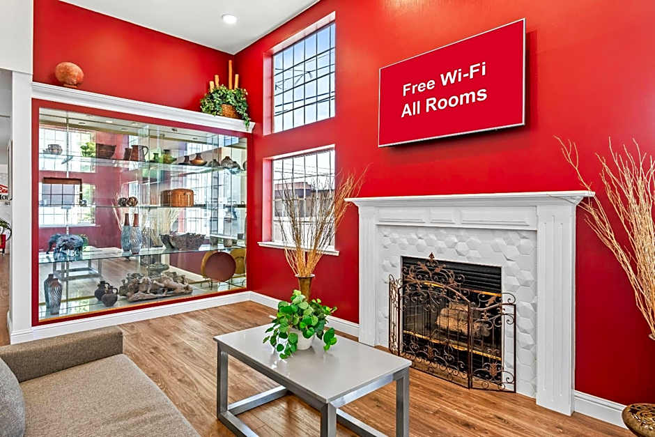 HomeTowne Studios Yuba City Bonanza - Marysville