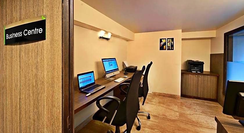 Leisure Inn Grand Chanakya