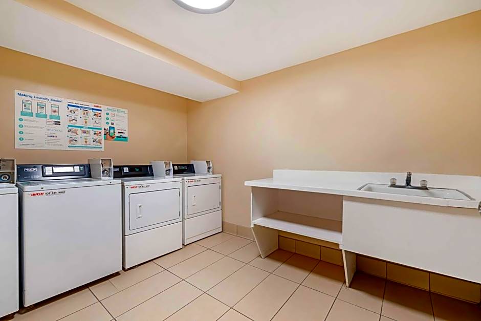 Best Western Plus Newport Mesa Inn