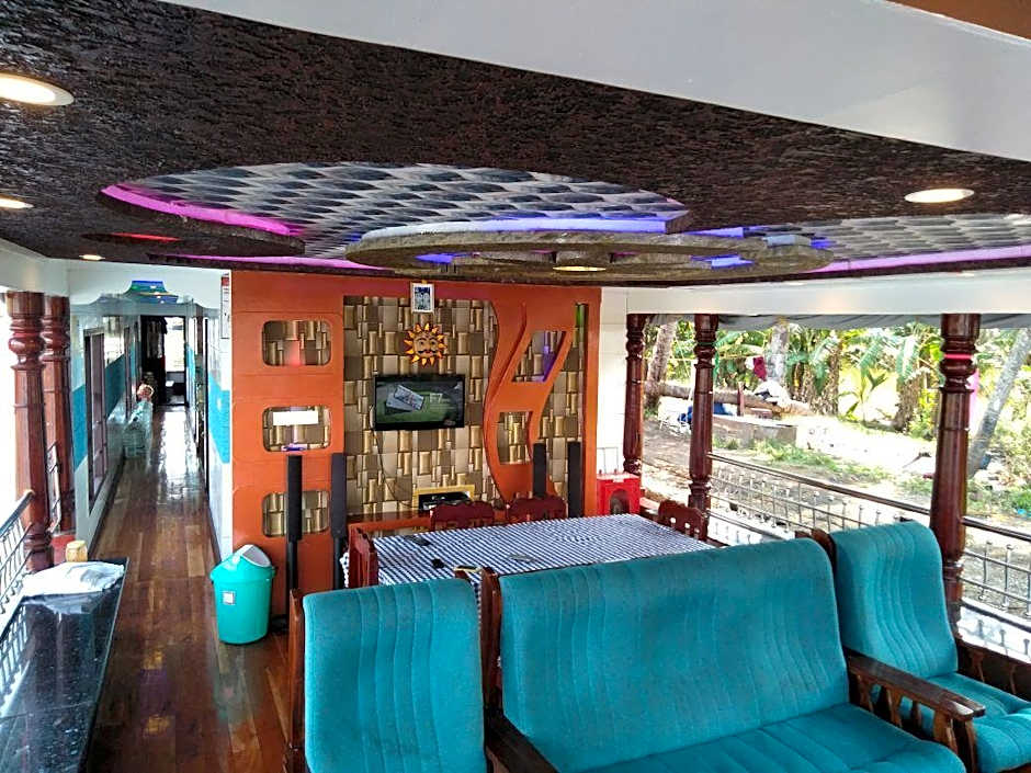 Vaishnav Houseboat
