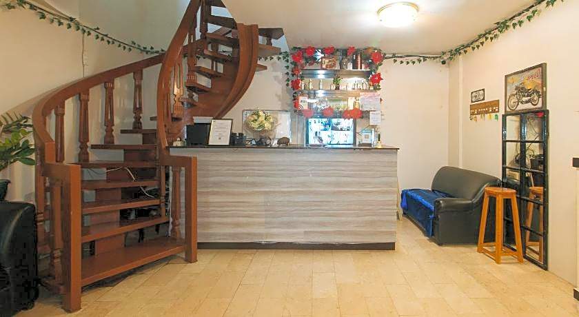 Nearest Hostel Pasay City by RedDoorz