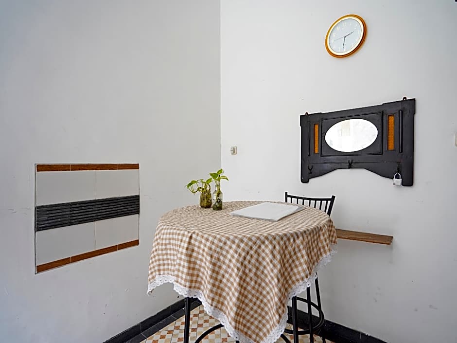 Hotel O Kost Putih Syariah