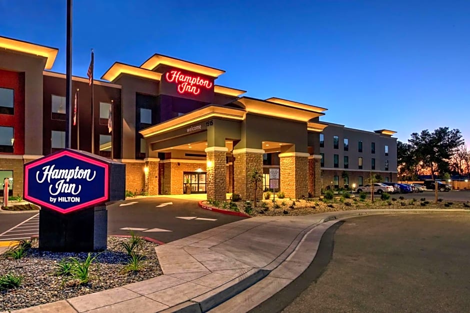 Hampton Inn By Hilton Fresno Airport