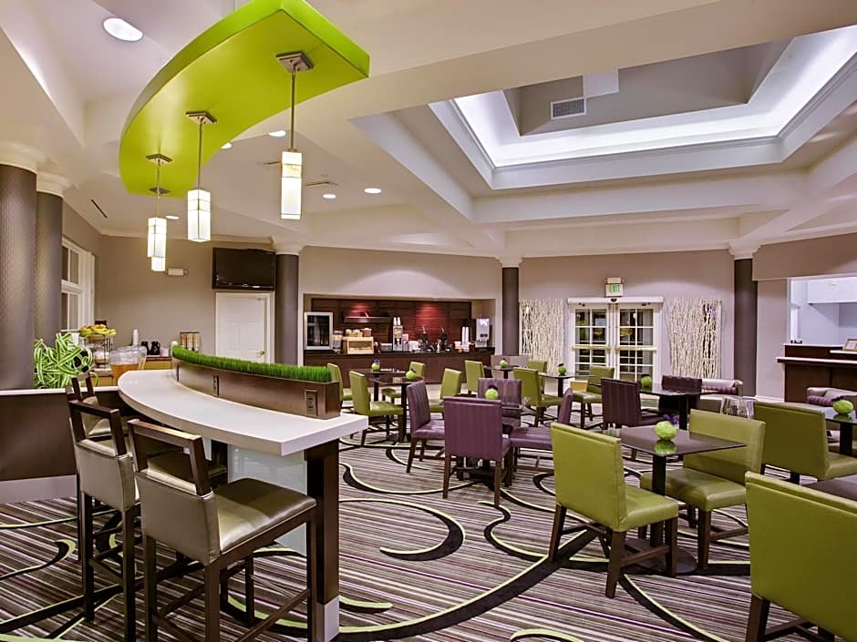 La Quinta Inn & Suites by Wyndham Houston West Park 10