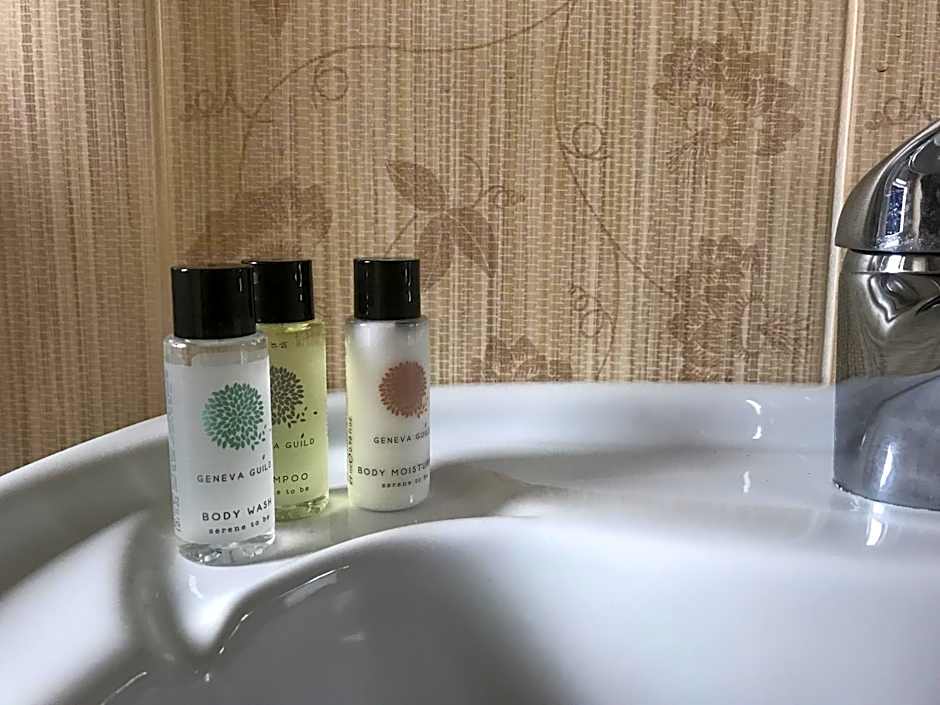 The Copper Still Bar Restaurant & Boutique Rooms