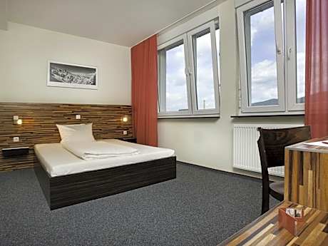 Superior Queen Room