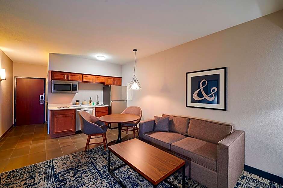 Four Points by Sheraton Cleveland-Eastlake