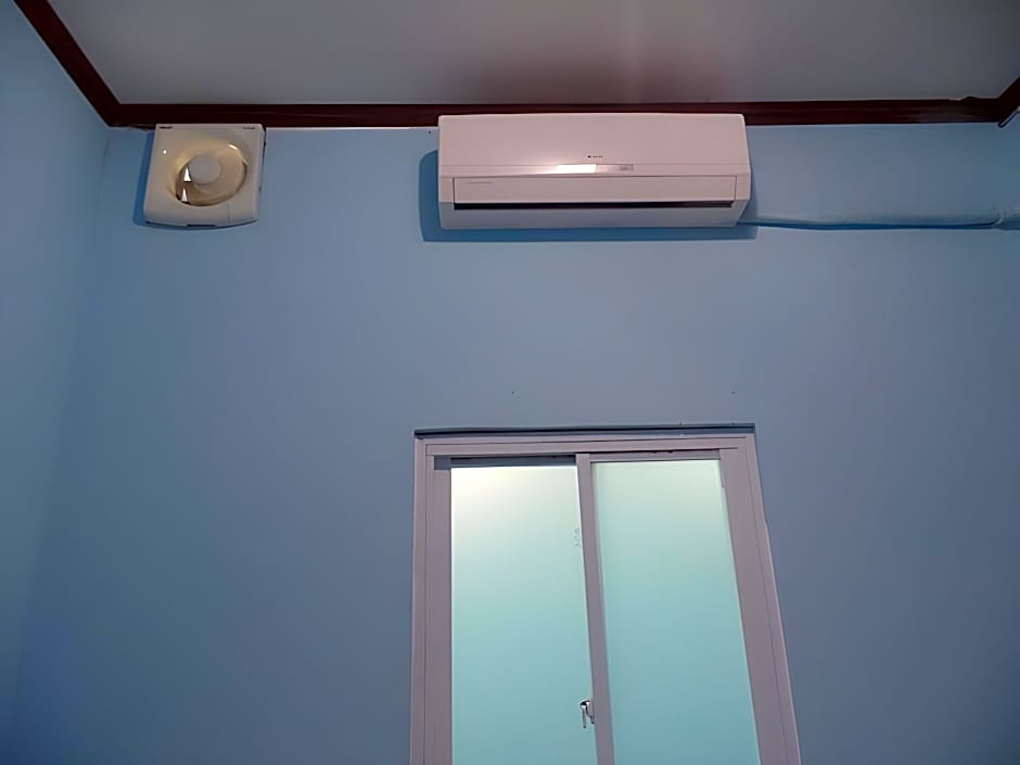 Lucky Backpackers Hostel