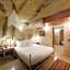 Tafoni Houses Cave Hotel