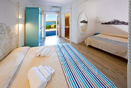 Family Room with Sea View