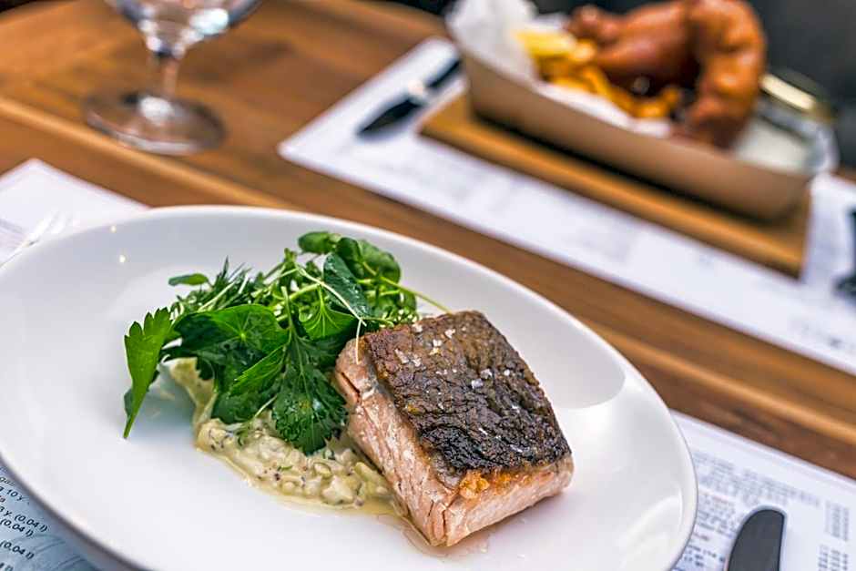 Barok Hotel and Apartments