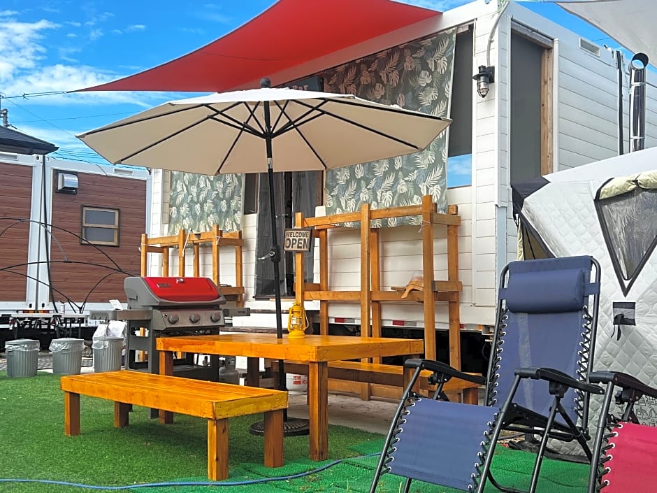 Glamping Village LEAF