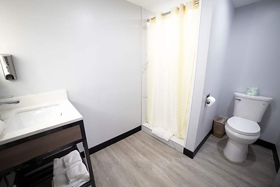 Express Inn & Suites