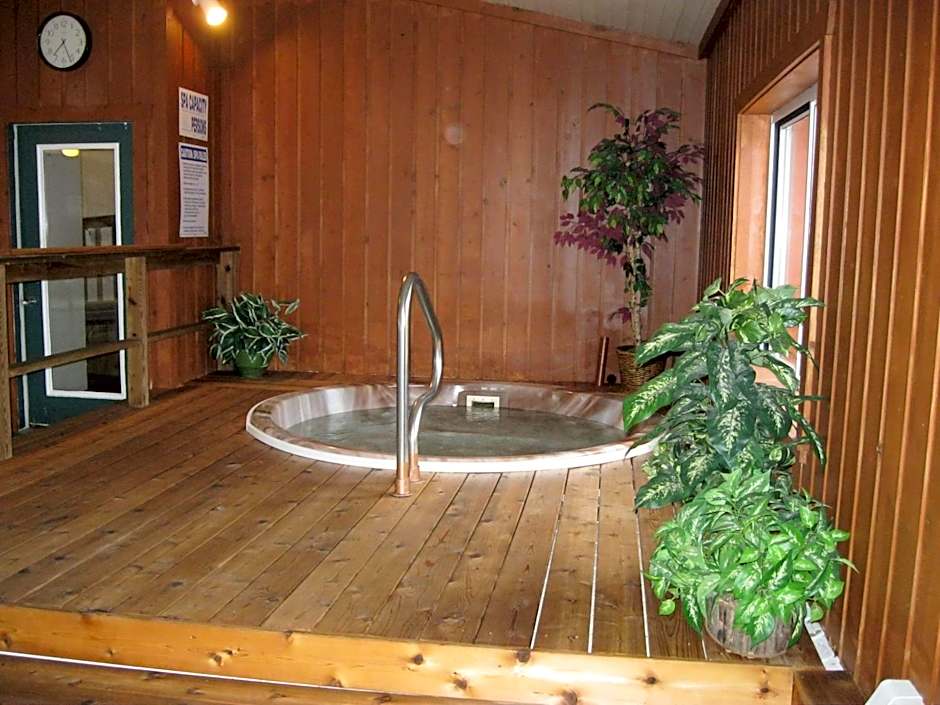 Cedar Hill Lodge