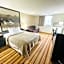 Super 8 by Wyndham Clear Lake