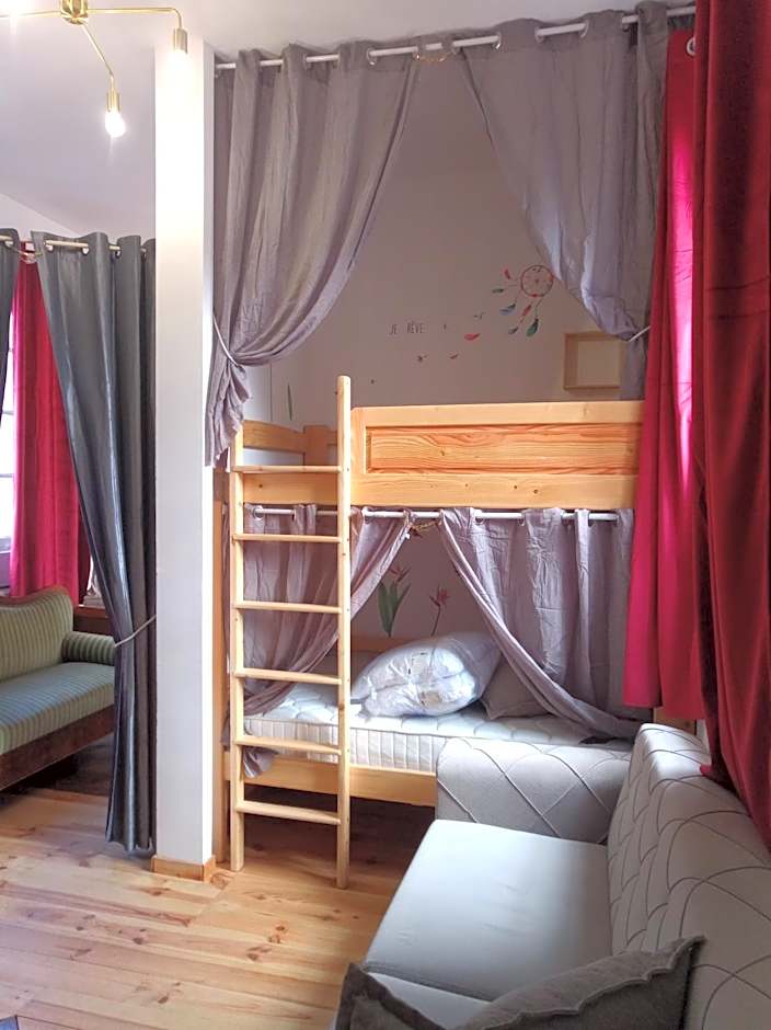 Le couvent des Capucines - Dortoir vélo Via Rhona - Les petites Féés