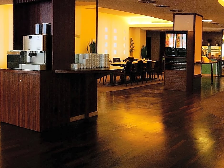 AZIMUT Hotel Cologne