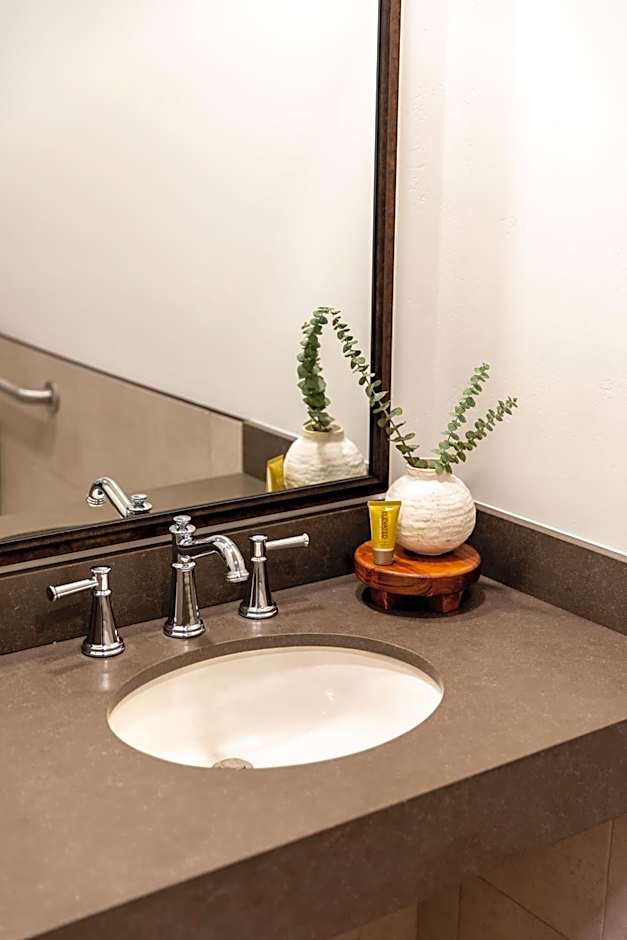 Ayres Hotel Redlands