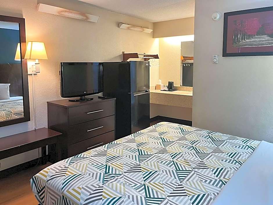 Studio 6 Suites Shreveport, LA Industrial Loop