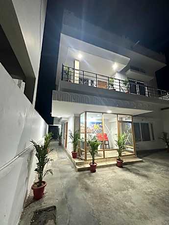 Geetatri Luxury Homestay