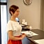 Leo Yu Capsule Hotel Nishi Funabashi