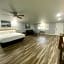 Lone Oak Lodge