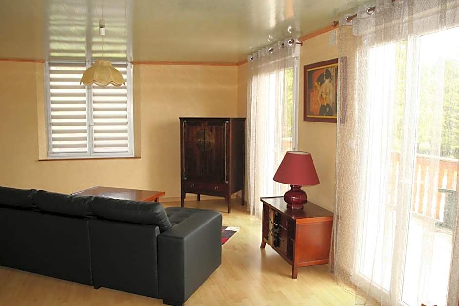 Chambres d'hôtes & Gîtes La Paysanne