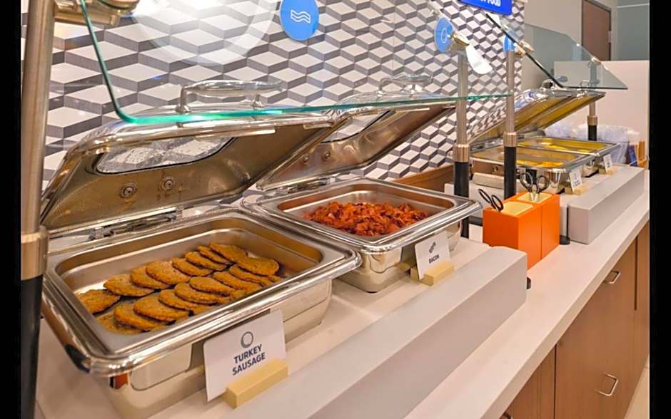 Holiday Inn Express Cape Canaveral by IHG