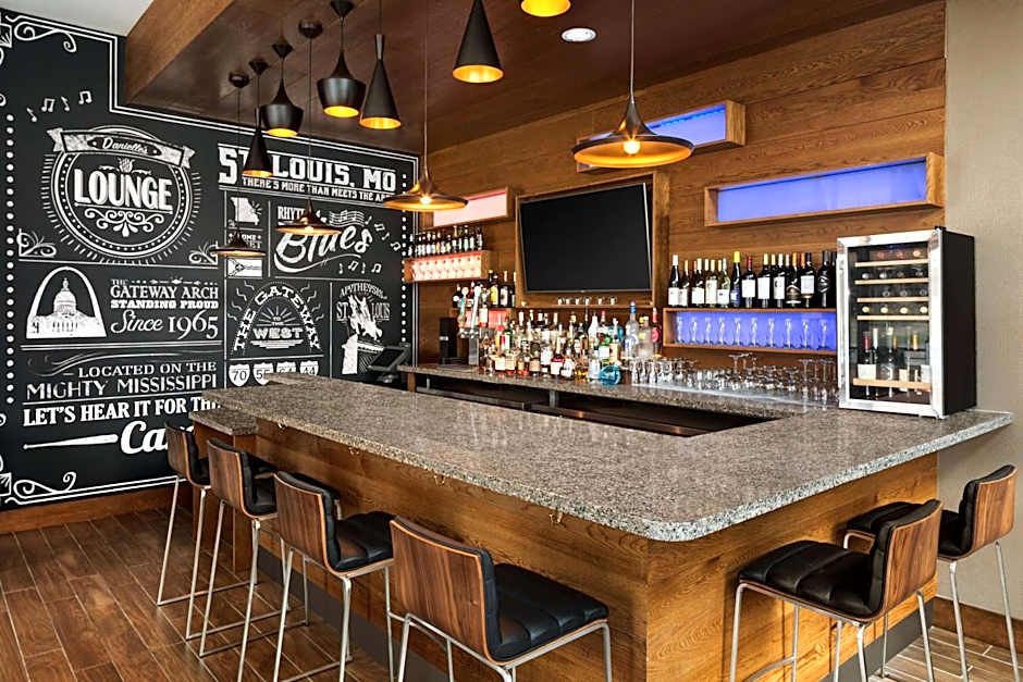 Hampton Inn By Hilton And Suites Clayton/St Louis-Galleria Area