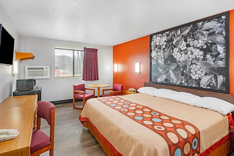 Super 8 by Wyndham Waynesburg