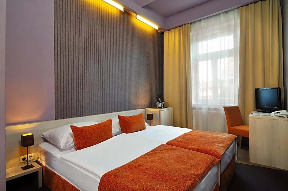 Star City Hotel