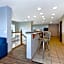 Holiday Inn Express & Suites Petoskey by IHG