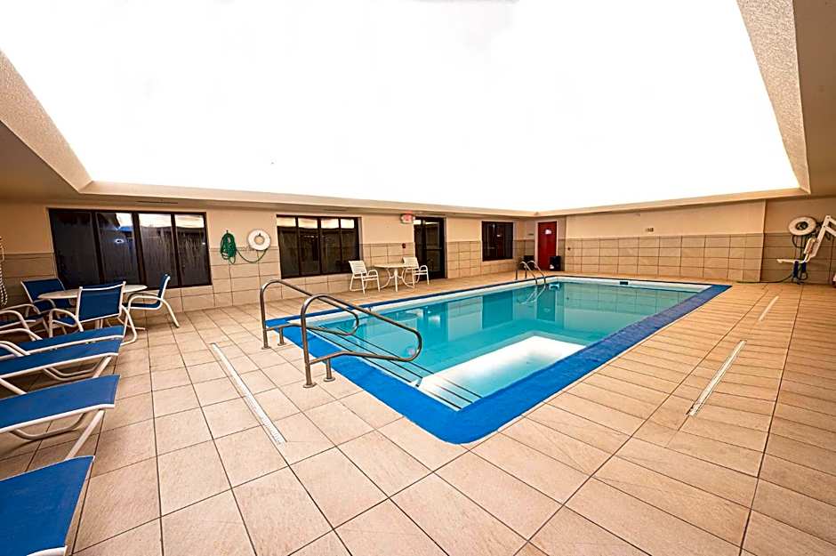 Holiday Inn Express Hotel & Suites East Lansing By IHG