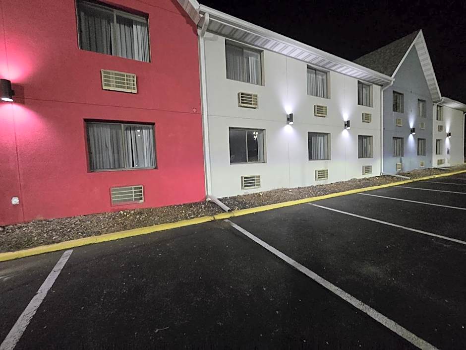 Ramada by Wyndham Effingham