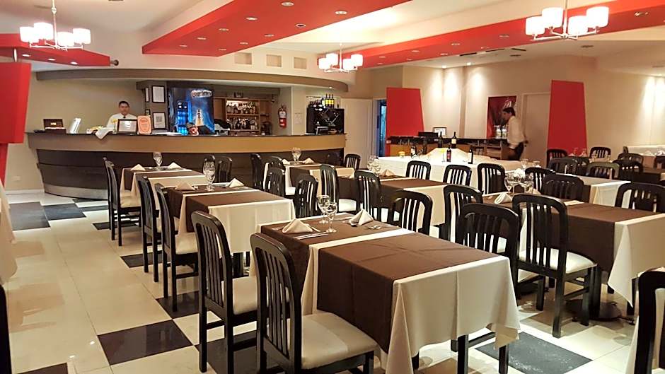 Howard Johnson by Wyndham San Pedro