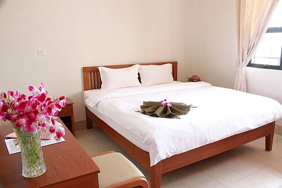 Photo 1 of 10 of 1 Bedroom Apartment
