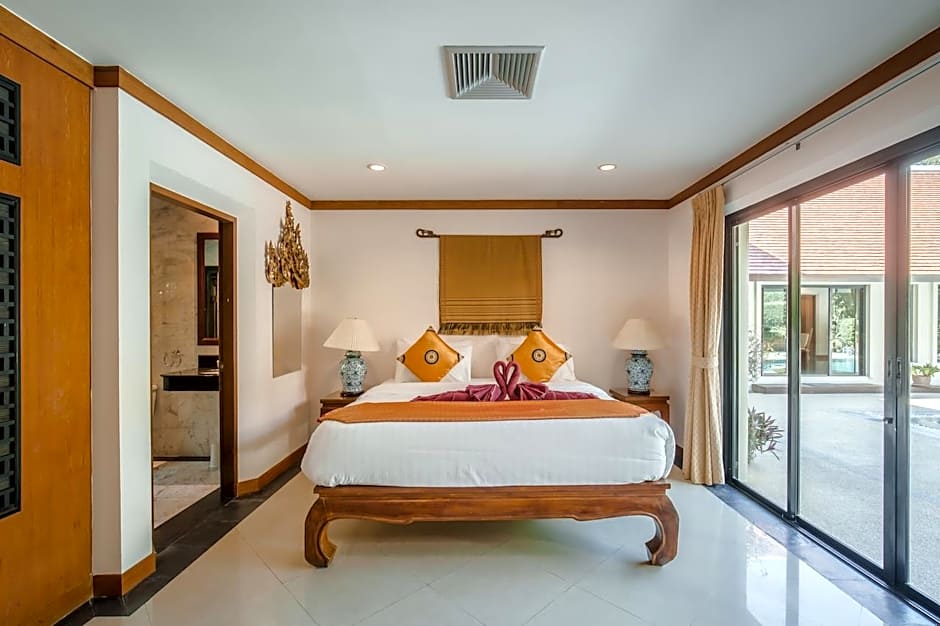 Solas Pool Villa Grand Villa With Private Pool
