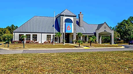 Studio 6 Birmingham AL Medical Center