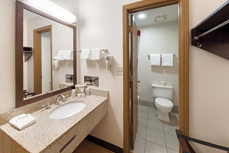 Red Roof Inn Fort Wayne