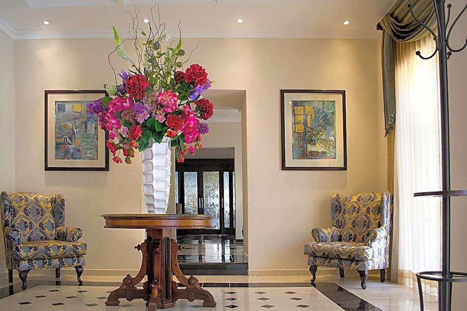 Hotel Plaza Colonial