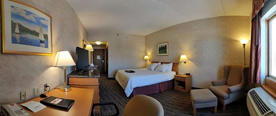 Humphry Inn And Suites